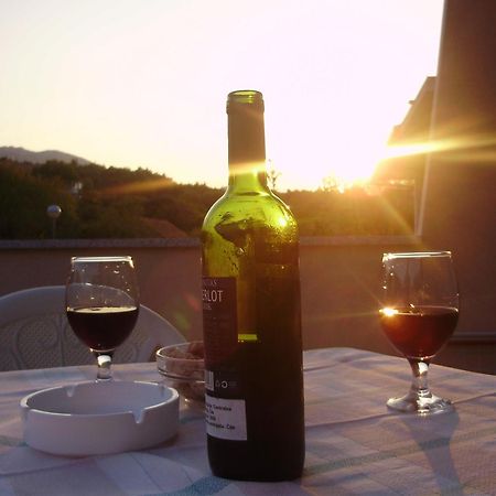 Apartments And Rooms Dobrila Jelsa  Rom bilde